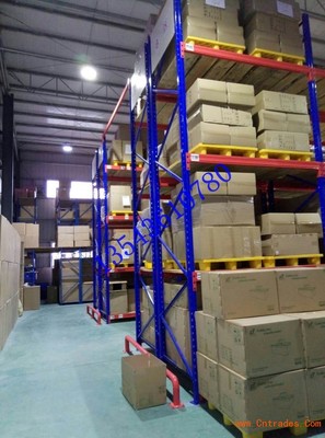 佛山順德比較實(shí)惠的承重倉(cāng)庫(kù)貨架生產(chǎn)橫梁式倉(cāng)儲(chǔ)貨架托盤(pán)式貨架定制工廠